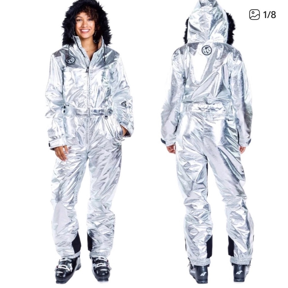Tipsy Elves Silver Bullet Womens Faux Fur Trim Hood Belted Snow Suit Size Small